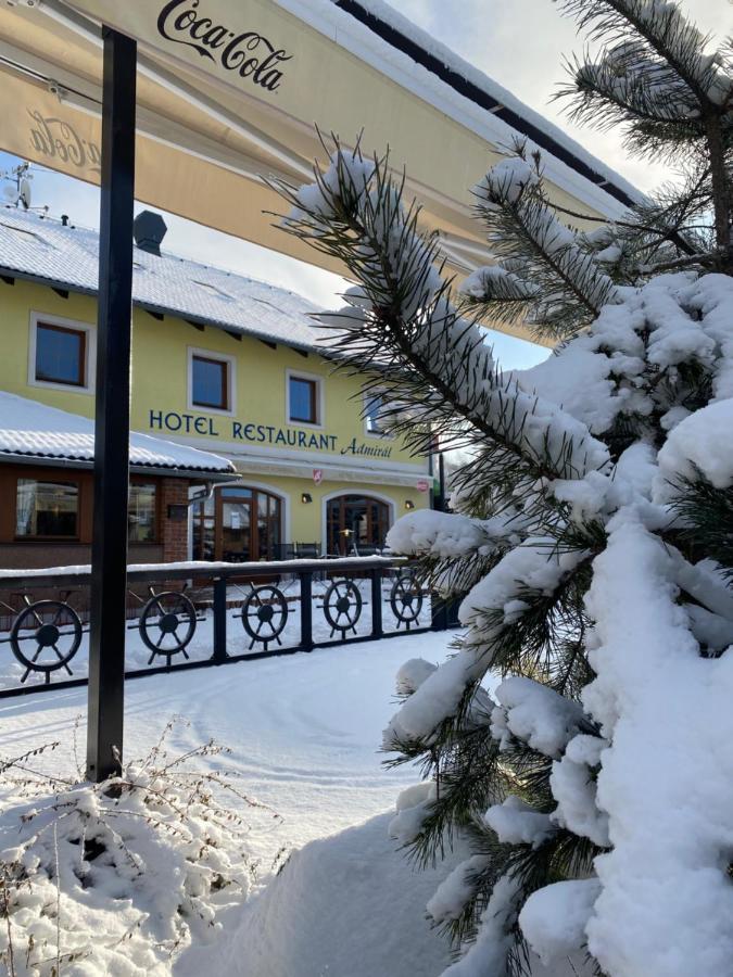 Hotel Admiral Lipno nad Vltavou Bagian luar foto
