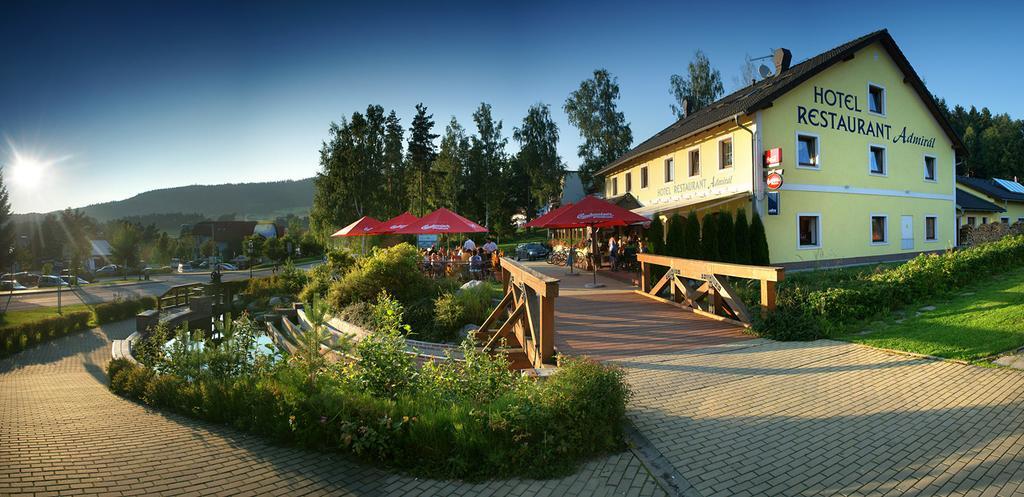Hotel Admiral Lipno nad Vltavou Bagian luar foto