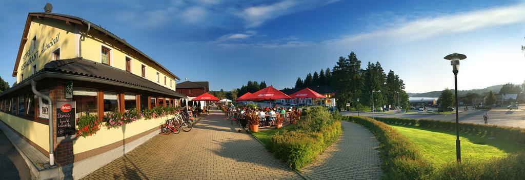 Hotel Admiral Lipno nad Vltavou Bagian luar foto