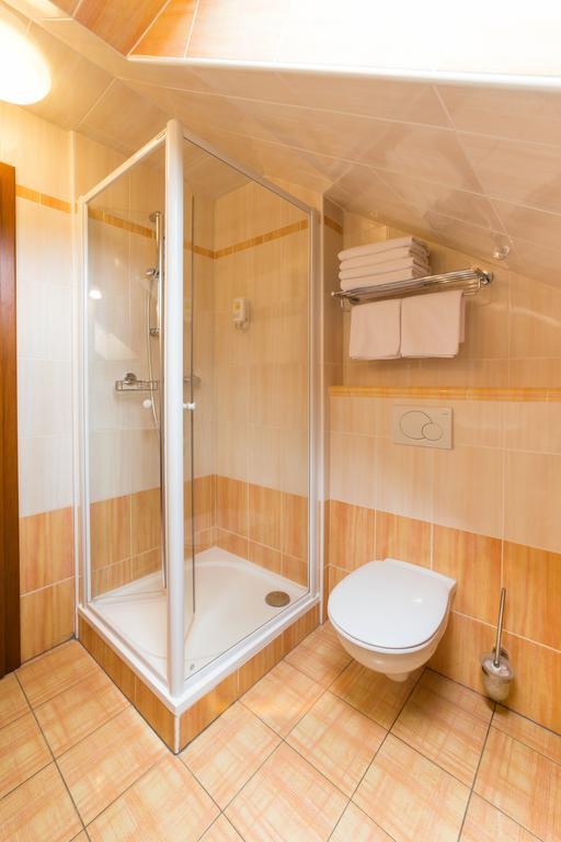 Hotel Admiral Lipno nad Vltavou Bagian luar foto